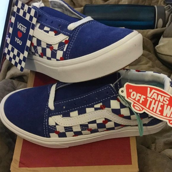 VANS AUTISM AWARENESS SERIES COMFYCUSH OLD SKOOL Shoes Sneakers Kid's Size 2 NEW - Picture 1 of 2